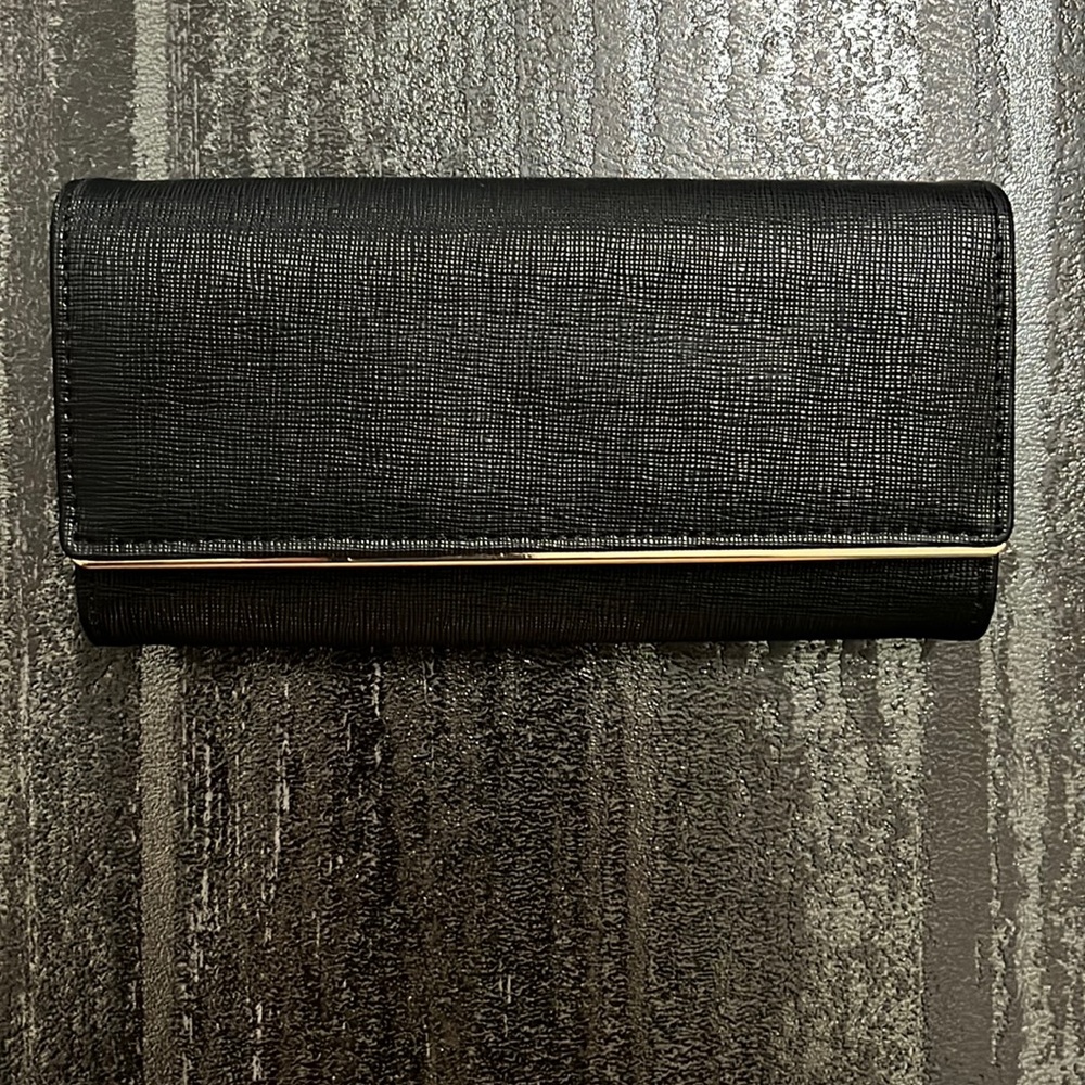 Le Chateau Wallet